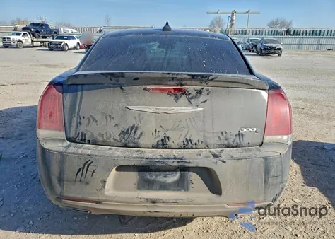 2016 Chrysler 300 S z USA, uszkodzony, nr VIN 2C3CCABG7GH151299
